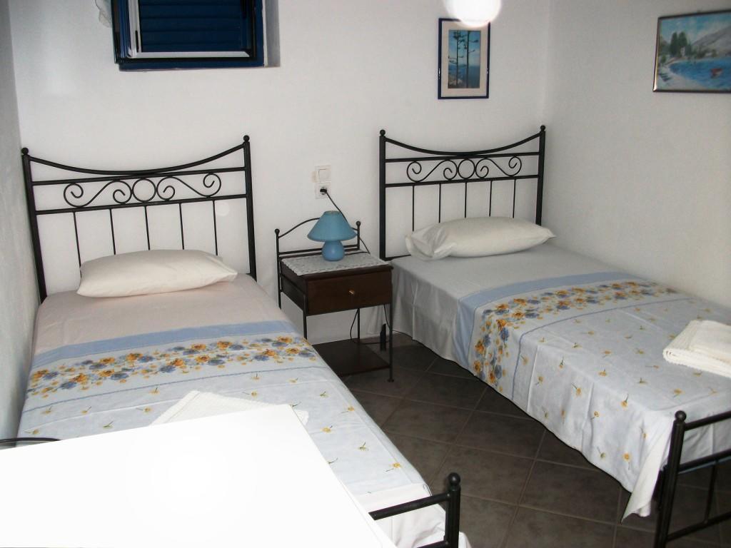 Floras Rooms And Studios Anafi Exterior foto