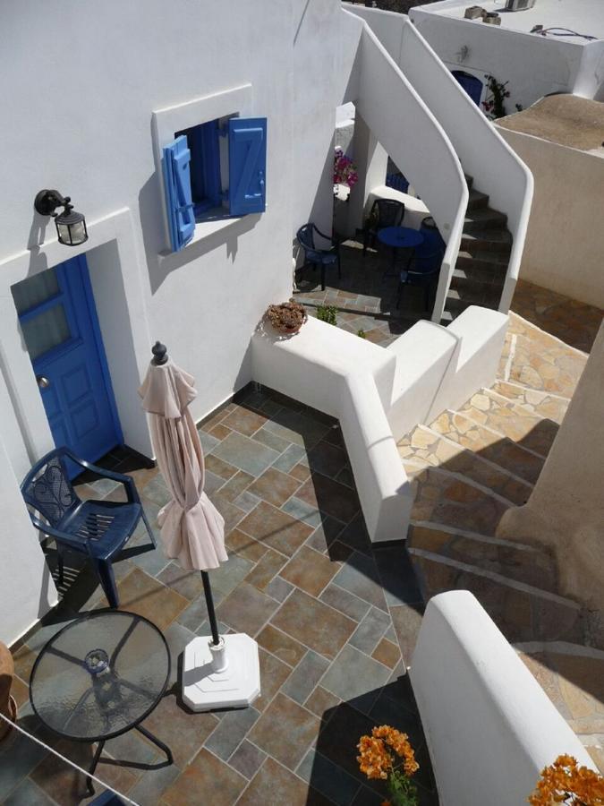 Floras Rooms And Studios Anafi Exterior foto